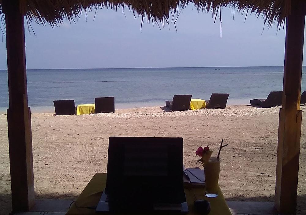 Oyo 2861 Hotel Gili Air & Restaurant Exterior foto